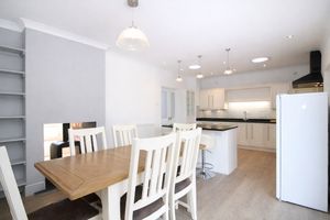 Kitchen/Diner- click for photo gallery